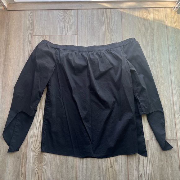 BCBGMaxAzria Black Gathered Top - Picture 4 of 4